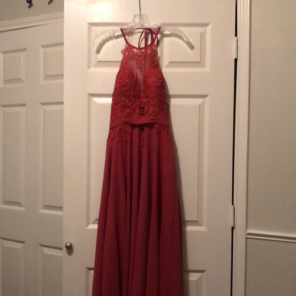 Cinnamon Rose A-Line Halter Floor-Length Chiffon Lace Bridesmaid Dress With Bow